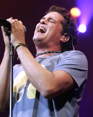 Carlos Vives Grand Prairie