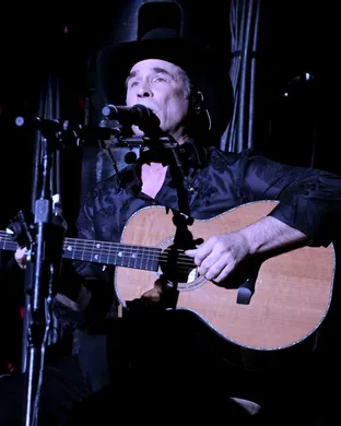 Clint Black Ennis