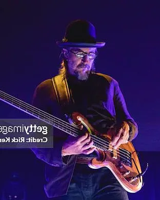Les Claypool Irving