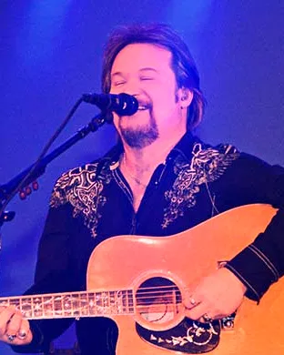 Travis Tritt Ennis